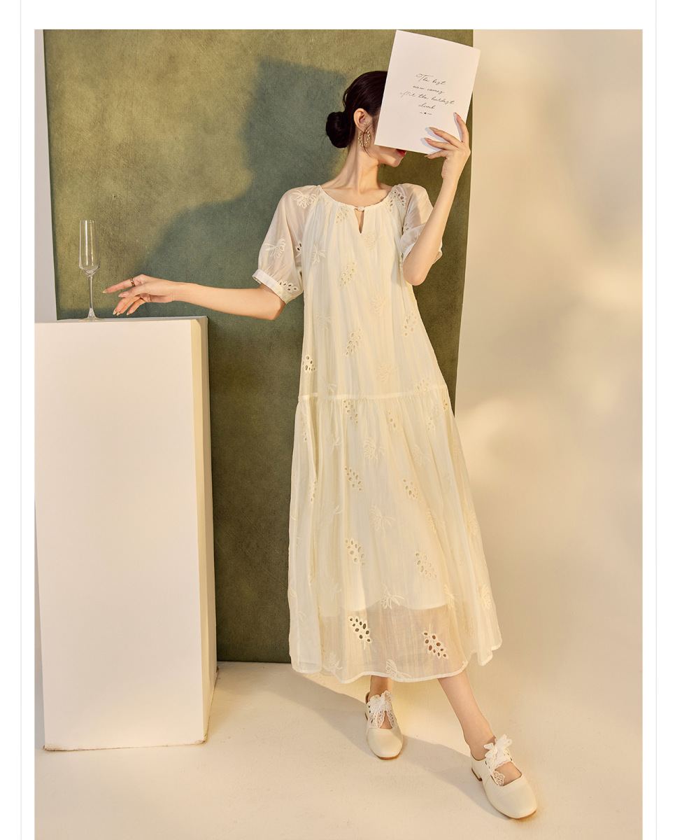 Đầm nữ dáng suông cổ tròn tay ngắn chất tencel mềm mại — Màu mơ sữa (cấp trong ngày), Màu mơ sữa (giao hàng trong 7 ngày)