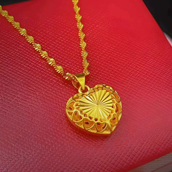 2024 New Necklace Women's Light Luxury Niche Design Fashionable All-match High-texture Hollow Love Pendant Collarbone Chain