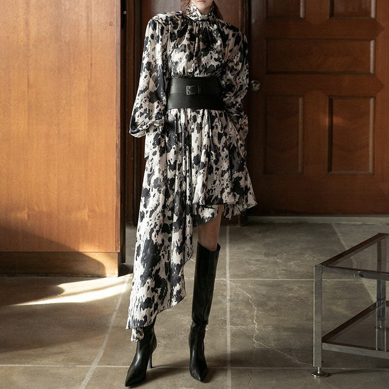 Irregular Tie-dye Wind Dress 2022Spring New Collar Chiffon Oblique Hem Float Match Waist Dress  不规则扎染风长裙2022春季新款立领雪纺斜下摆飘配腰封垂感连衣裙 Irregular Tie-dye Wind Dress 2022Spring New Collar Chiffon Oblique Hem Float Match Waist Dress 