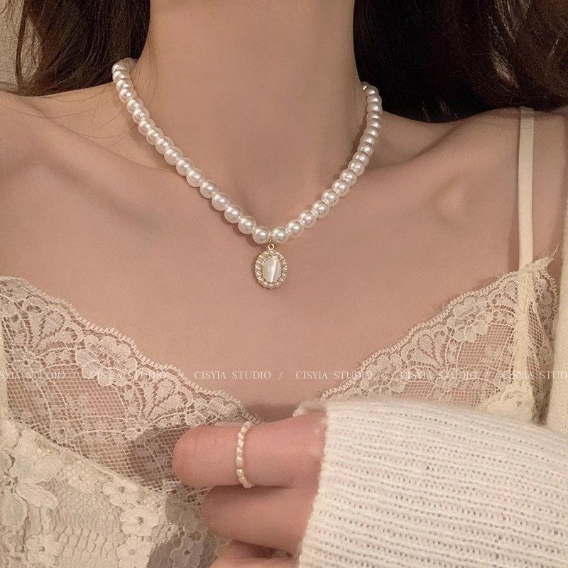 Light Luxury Niche High-end Pearl Necklace Women's Ins Trendy Fashion All-match Elegant Titanium Steel Clavicle Chain Cyber Celebrity Neck Chain