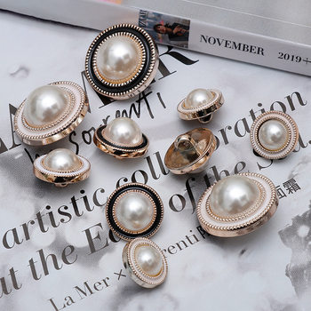 Spot Double Pair Pearl Button Windbreaker Button Women's Round Lace Chanel Style Phnom Penh Shirt Plastic Woolen Buckle