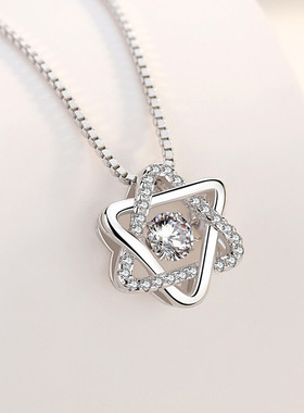 新款巧兰轩时尚流行仿纯银灵动六芒星项链锁骨项饰品女款星星吊坠