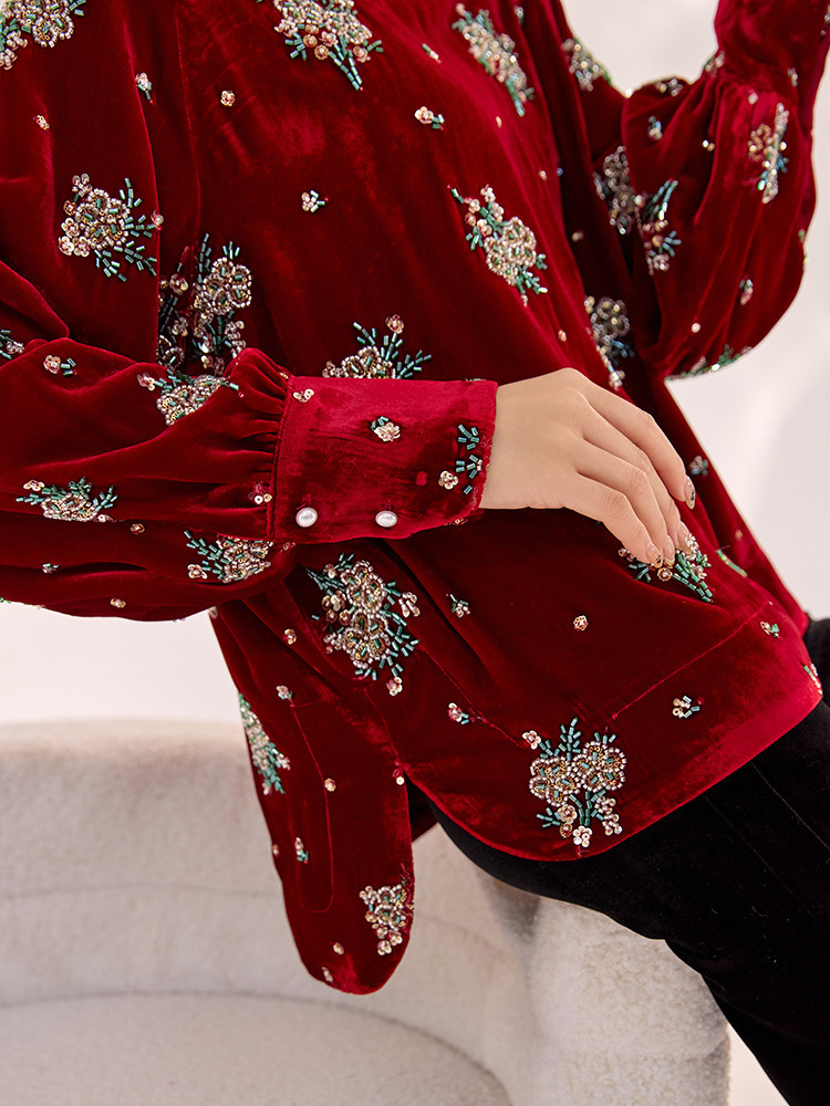 Áo sơ mi nữ cổ tròn tay dài thêu hoa đính cườm — Dương Tây Đỏ (Giao Hàng Ngay), Mực lụa đen (giao hàng trong ngày)