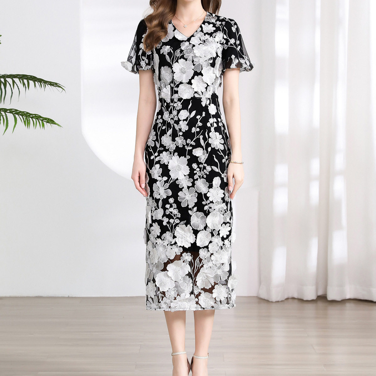 V Neck Short Sleeve Bodycon Lace Dress with 3D Floral Design Elegant Party Style Available for Wholesale