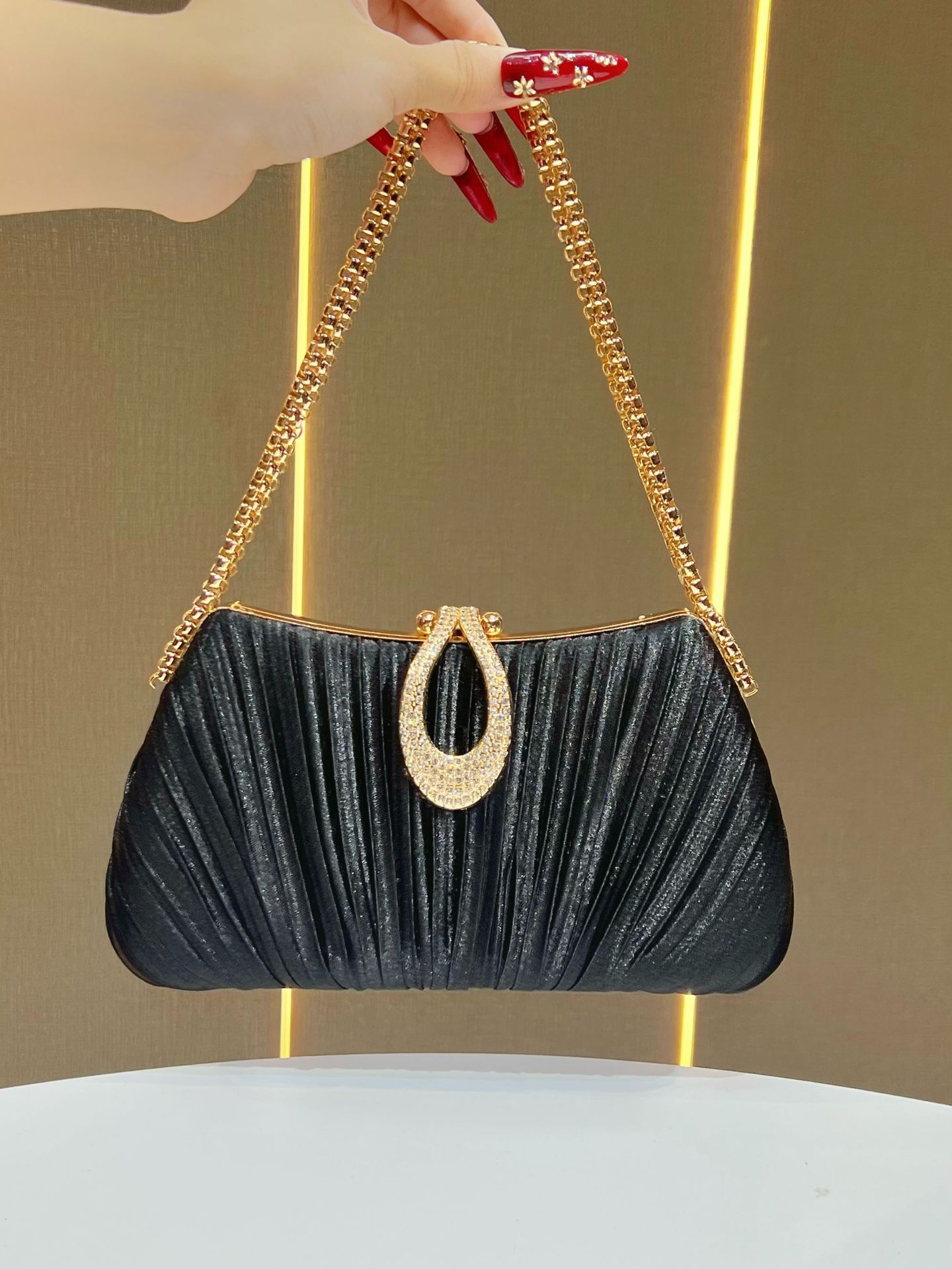 O1CN01KiP88F2LHXqeMEPny !!2216856689667 0 cib