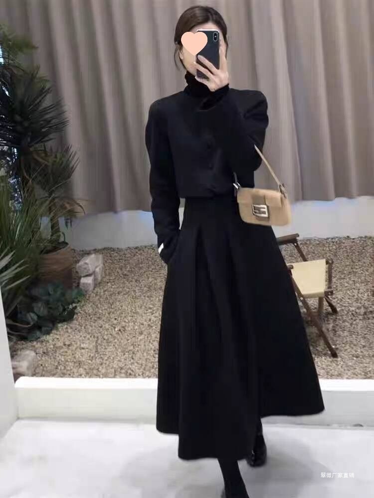 New Autumn and Winter Fragrance Large Size Suit, Elegant High-Waisted Jacket, Skirt, Slimming French Two-Piece Set, Pair of Socks