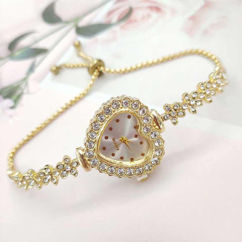 跨境外贸爆款爱心镶钻时尚女士手表抽拉式女款学生桃心手链表批发