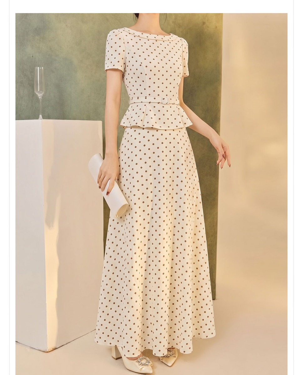 Bộ áo sơ mi tay lỡ và chân váy dài họa tiết chấm bi phong cách retro — Áo chấm bi (giao hàng trong 7 ngày), Áo chấm bi (giao hàng trong ngày), Chân váy chấm bi (giao hàng trong 7 ngày), Chân váy chấm bi (giao hàng trong ngày)