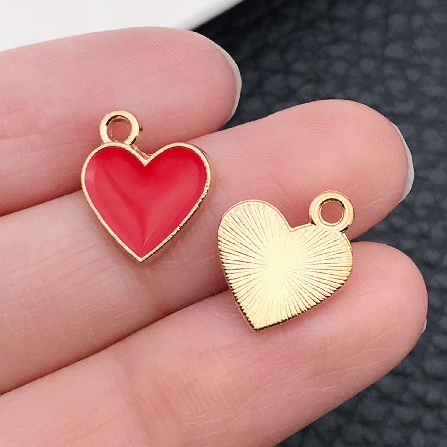 混50个红粉爱心桃心饰品配件 diy手链钥匙扣项链吊坠合金滴油挂件