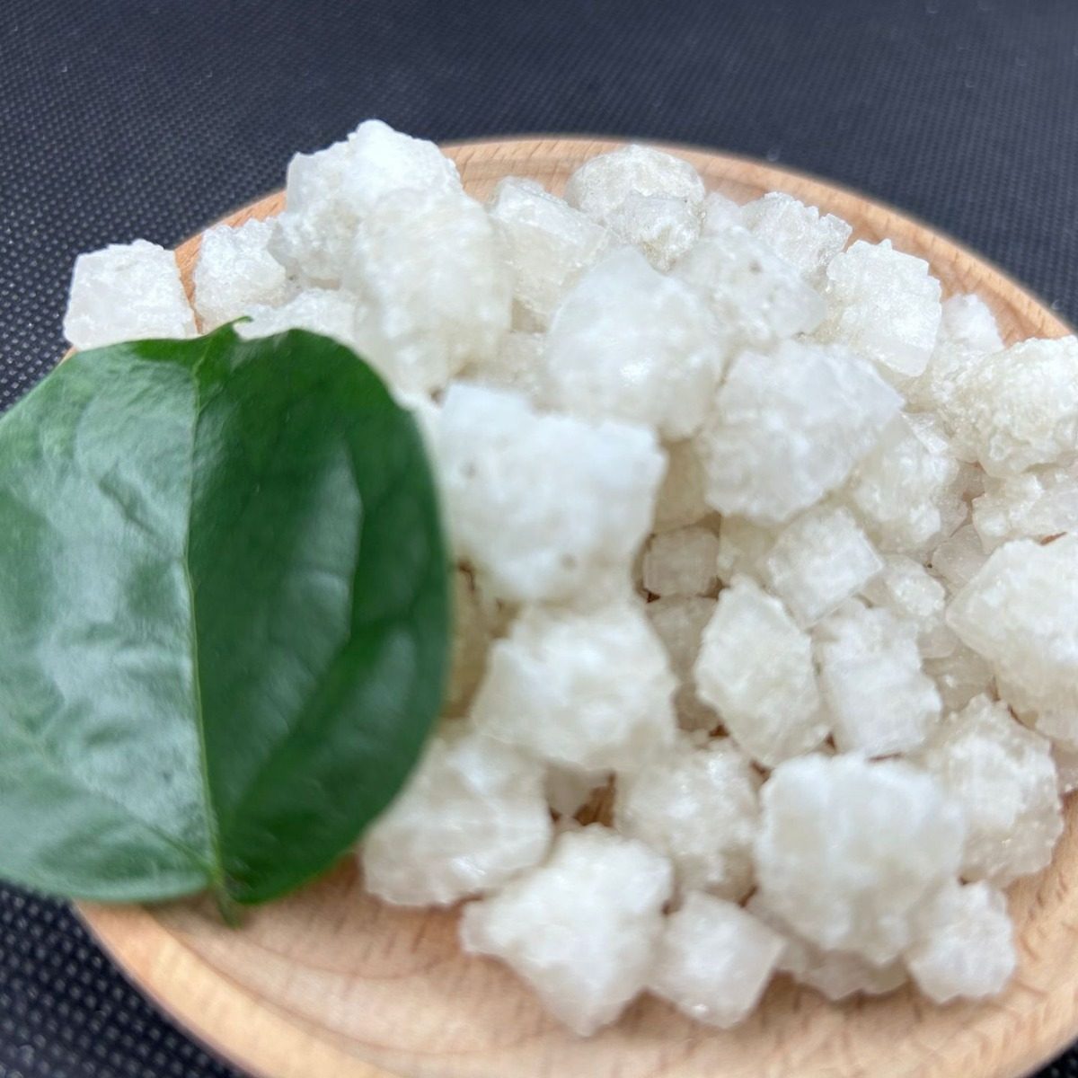 Manufacturer's Source of Large Capsules Salt, Large Capsules Industrial Salt for Printing and Dyeing, Water Treatment, Softened Water, Refrigeration and Antifreeze