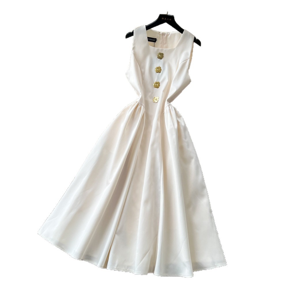 Red Sleeveless A Line Dress for Women Elegant Lightweight Fabric Waist Defining Metal Buckle Detail Summer Casual