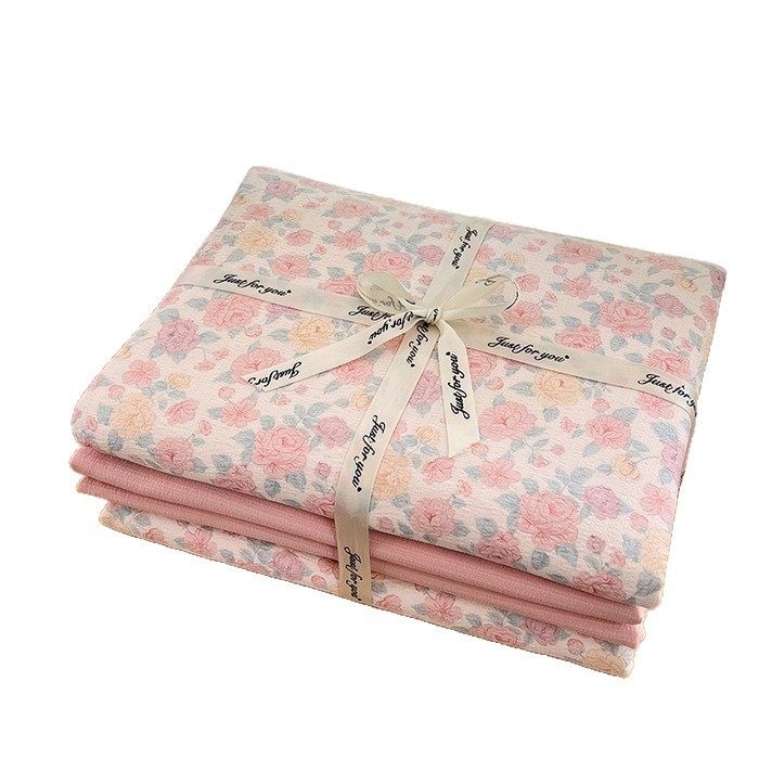 Super Soft Cloud-Like Kapok Double-Layer Gauze Three-Piece Set for College Students, Suitable for Sleeping Naked, Mother and Baby Grade Floral Duvet Cover, Fitted Sheet Style Four-Piece Set