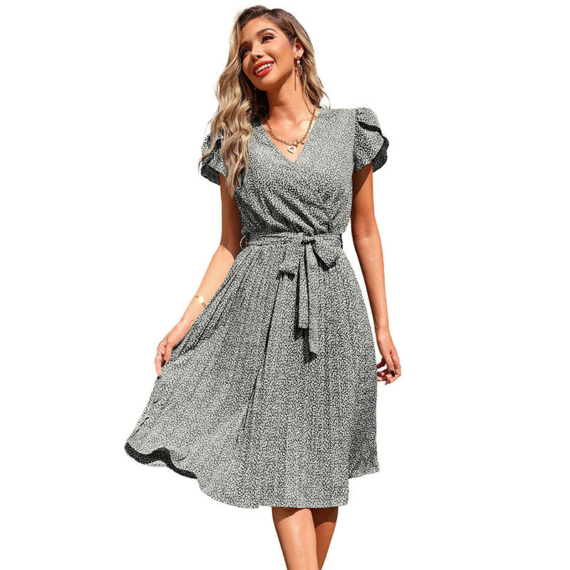Summer Floral Green Pleated V Neck Dress Lightweight Fabric Elegant Design Perfect for Casual Outings Wholesale