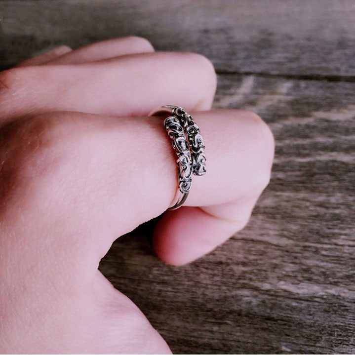 简约可爱小猫戒指女小众设计轻奢高级感开口kt猫耳朵小猫咪指环