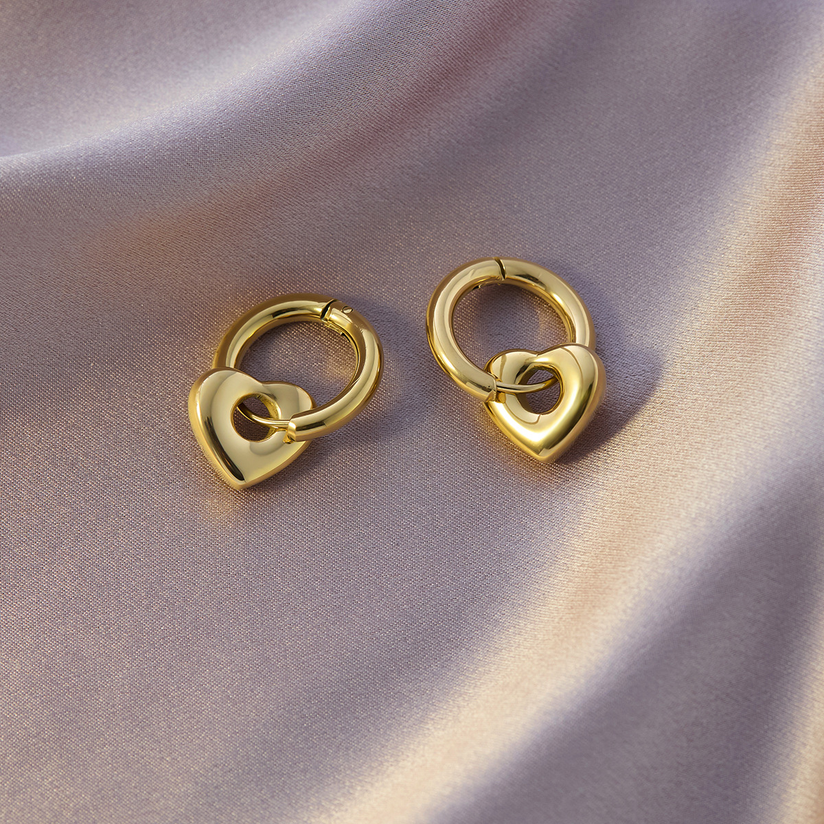 中空イヤリング