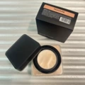 New huda loose powder peach pie
