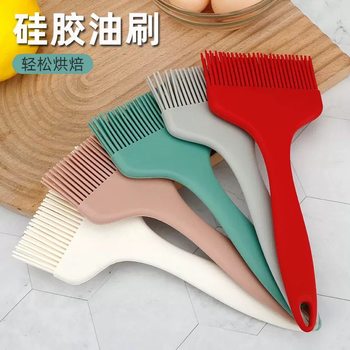 Thickened Silicone Integrated Oil Brush, High Temperature Resistant Kitchen Pancake, Large Baking Brush, Barbecue Oil Brush, Bottle Barbecue Brush