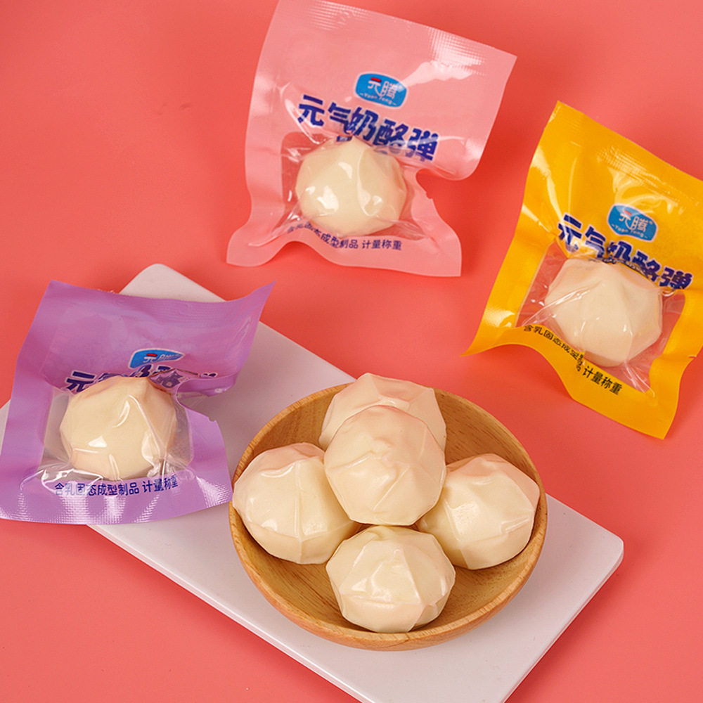 Yuanteng Yuanqi Cheese Bursting with Cream, a Specialty from Inner Mongolia, Is a Soft, Glutinous, Sweet, and Richly Creamy Snack