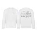 907 white round neck sweatshirt