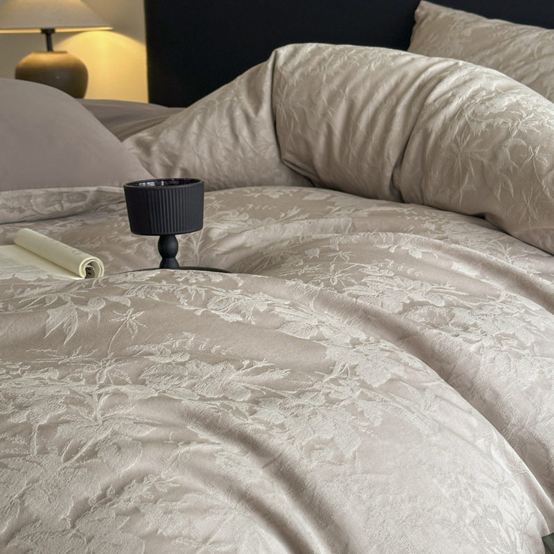 Four-Piece Set of Pure Cotton Xinjiang Long-Staple Cotton 2025 New Jacquard High-End Bed Bed Sheetss Three-Piece Bedding Set