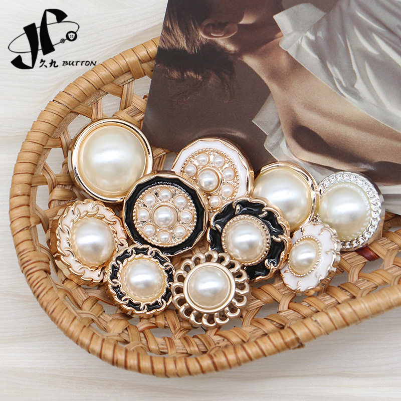 Pearl double button golden edge button women's round lace Chanel style diamond-embedded shirt coat plastic sweater buckle