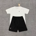 2734 white + 2602 black