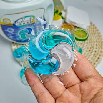 Concentrated Fragrance Four-Chamber Laundry Beads, Long-Lasting Fragrance, Cleansing and Decontamination Four-In-One Laundry Beads and Laundry Ball Manufacturer