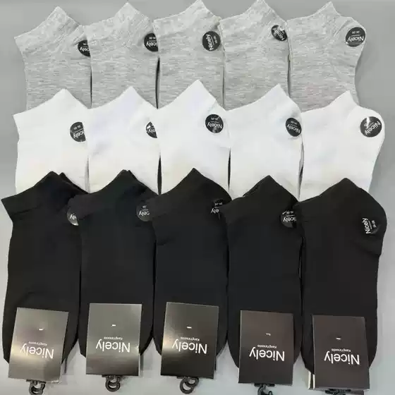 Men's and Women's Black and White Gray Solid Color Boat Socks Wholesale Casual Low-Cut Cotton Socks Invisible Socks