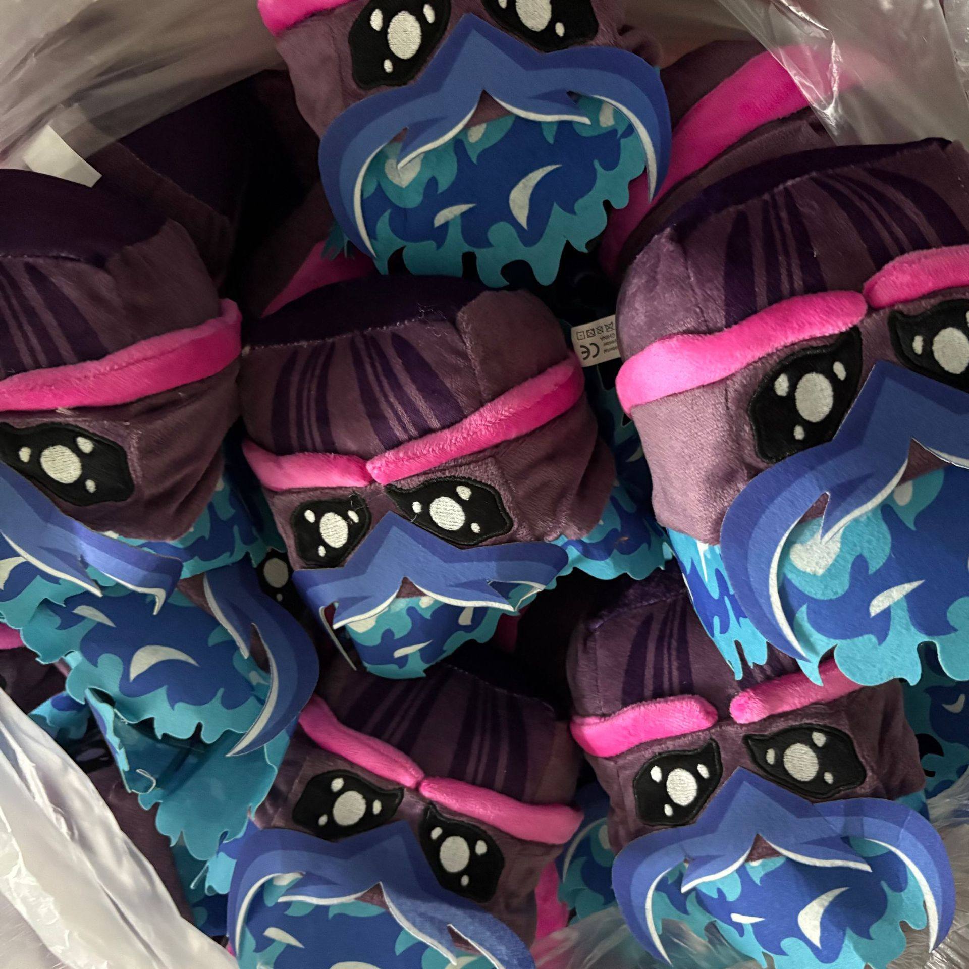 跨境新款恶魔果实玩具bloxfruits游戏周边毛绒公仔盒子动物玩偶