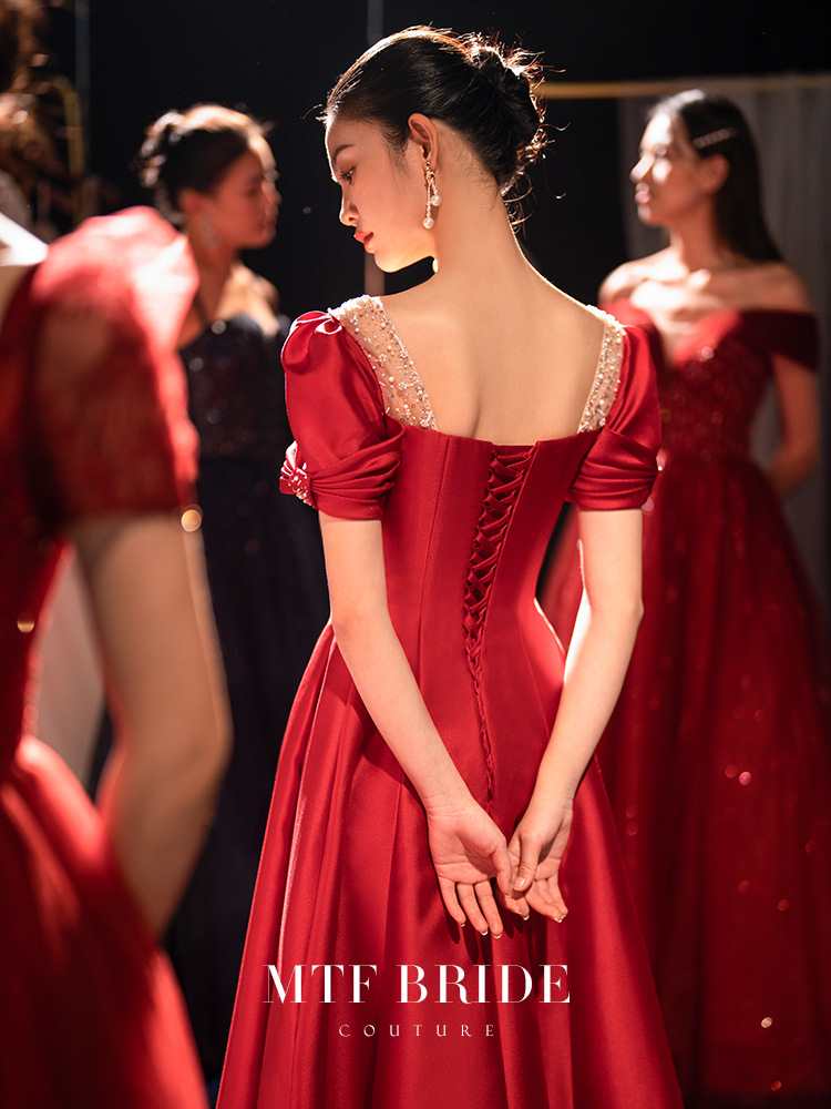 Wine Red Wine Clothes Bride 2022Years New Square Neck Satin Engagement Get married Temperament Clothes Dress Female Summer  酒红色敬酒服新娘2022年新款方领缎面订婚结婚气质礼服连衣裙女夏 Wine Red Wine Clothes Bride 2022Years New Square Neck Satin Engagement Get married Temperament Clothes Dress Female Summer 