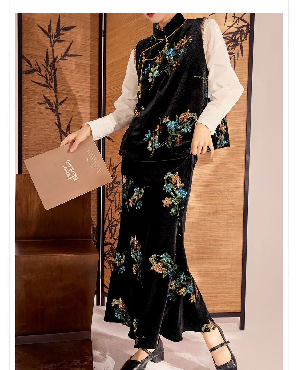Bộ vest và chân váy dài dáng đuôi cá thêu hoa đính sequin sang trọng — Váy thêu (giao hàng trong 7 ngày), Váy thêu (giao hàng trong ngày), Áo vest thêu (giao hàng trong 7 ngày), Áo vest thêu (giao hàng trong ngày)