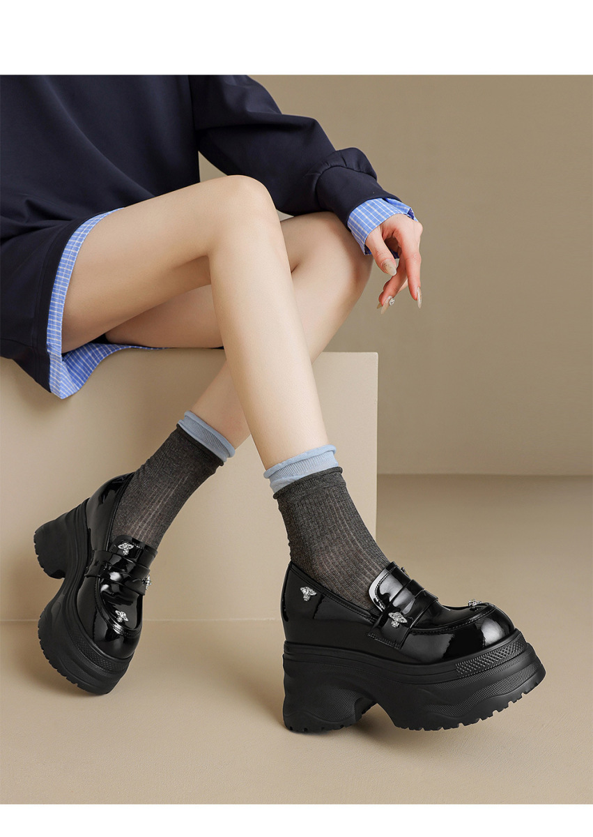 Giày lười nữ đế xốp tăng chiều cao 12cm, mũi tròn, da bóng — Màu đen, Màu trắng be