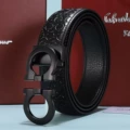 Horseshoe pattern black buckle