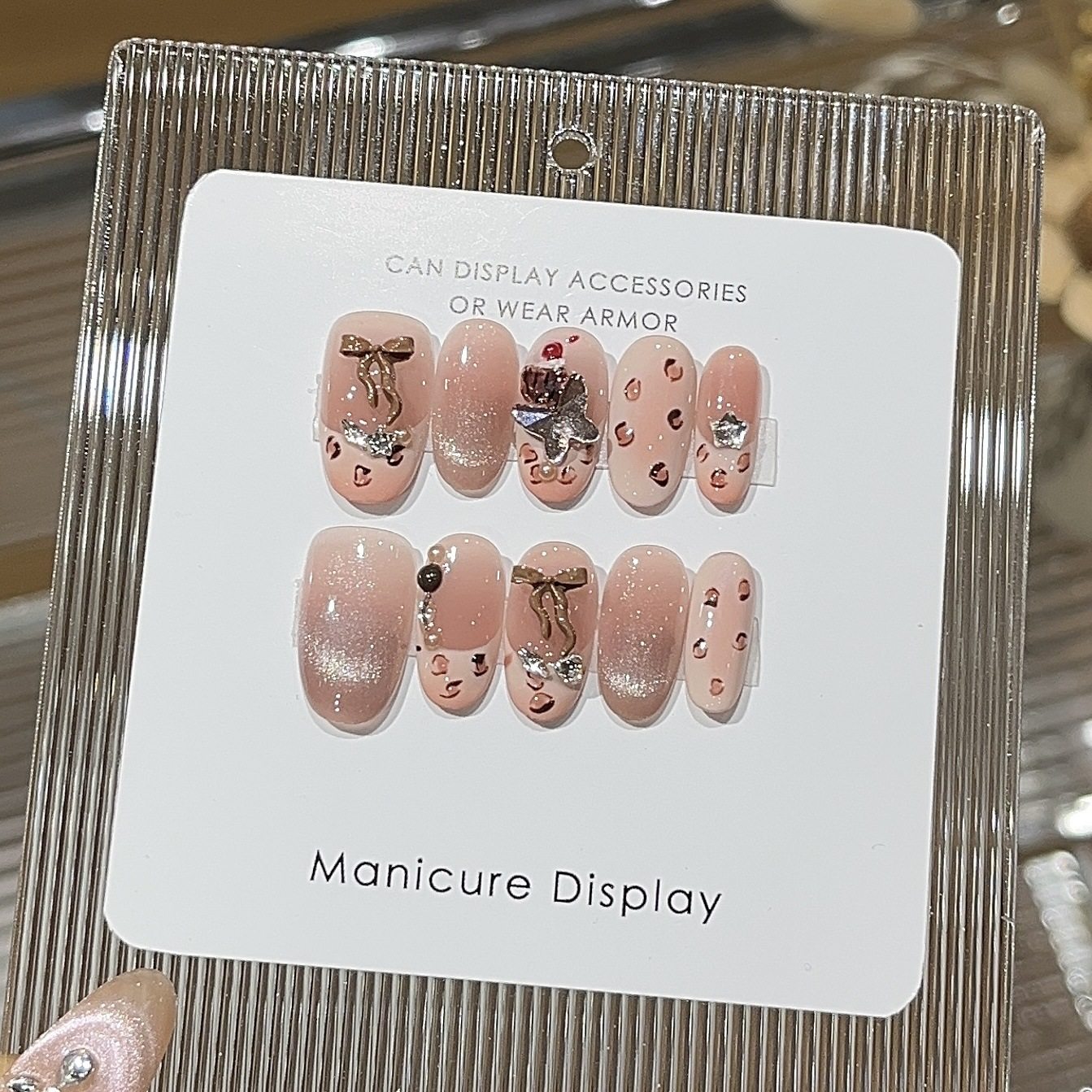 【甜心可露丽】甜欲可爱风粉豹纹猫眼小蛋糕贴钻显白穿戴甲,淘宝优惠券,粉丝福利购,淘宝优惠卷