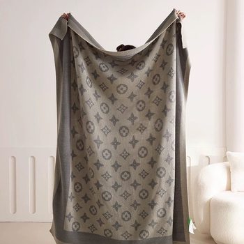 Autumn and Winter Aviation Knitted Blanket Blanket Cover Blanket Winter Thickened Warm Outdoor Shawl Lunch Blanket Cloud Mink Velvet