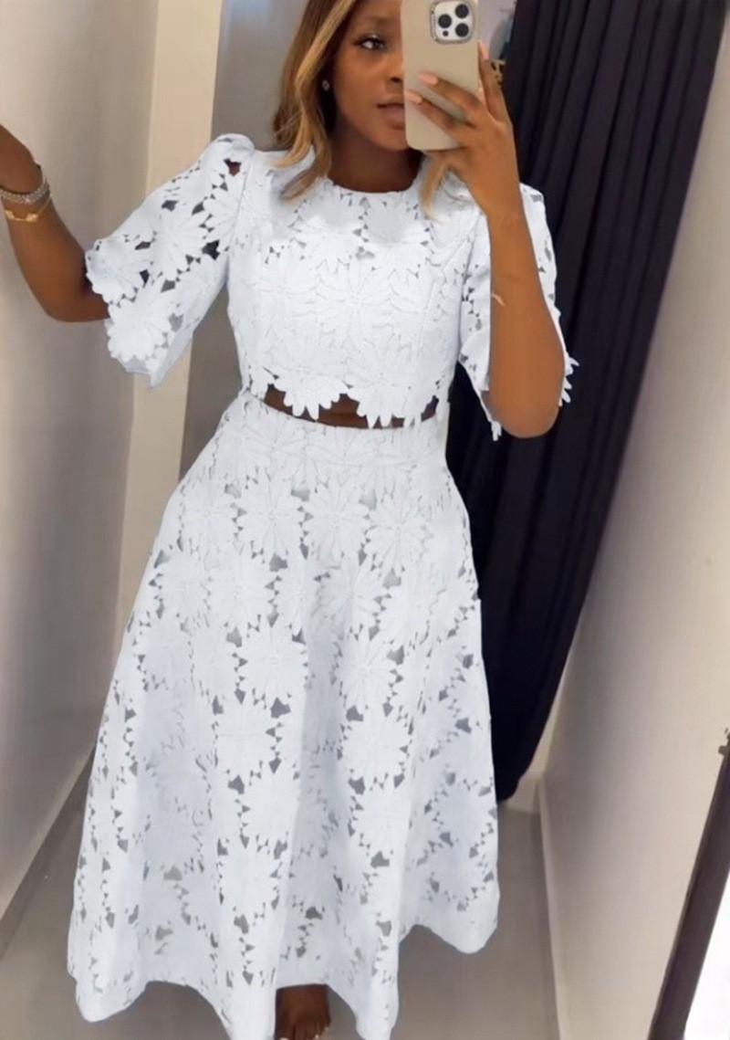 French Design Hollow Out Top and Casual Set Womens Two Piece Outfit Stylish and Comfortable for Everyday Wear