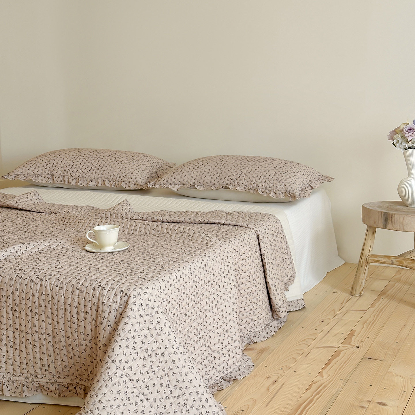 French Retro Style Cotton and Linen Bed Cover Three-Piece Set Floral Ruffle Multi-Functional Quilted Quilt Cover Four-Piece Bedding Set