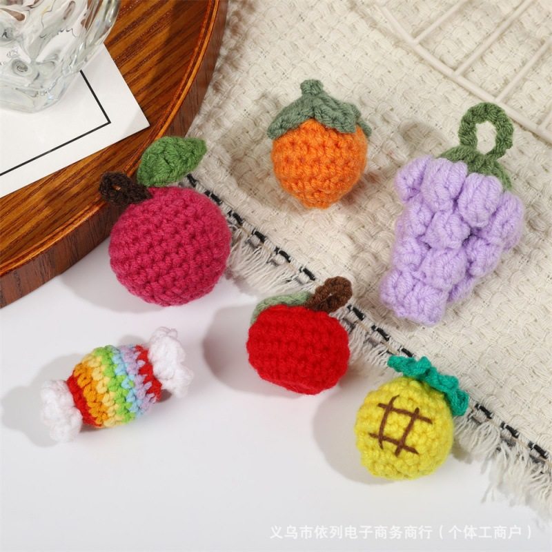 Creative Fruit Bee Trinkets Handmade Wool Cartoon Carrot Handmade Pendants Crocheted Finished DIY Pendants