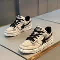 White and black [italian light luxury]