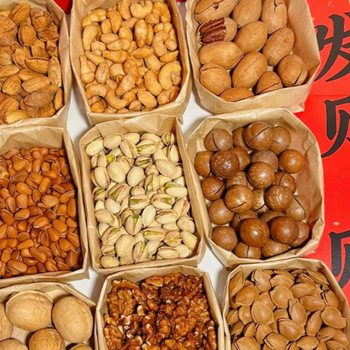 YyAz New Year Nut Snacks New Pistachio Mixed Dried Fruit Gift Box Whole Box Bulk Weight Wholesale