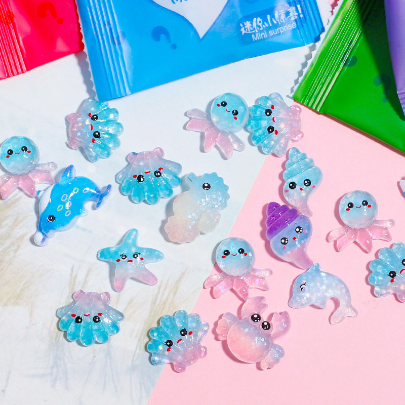 Glow-In-The-Dark Marine Life Blind Bag, Glow-In-The-Dark Small Toy Blind Bag, Surprise Blind Bag, Children's Gift, Gift, Cultural and Creative Supplies