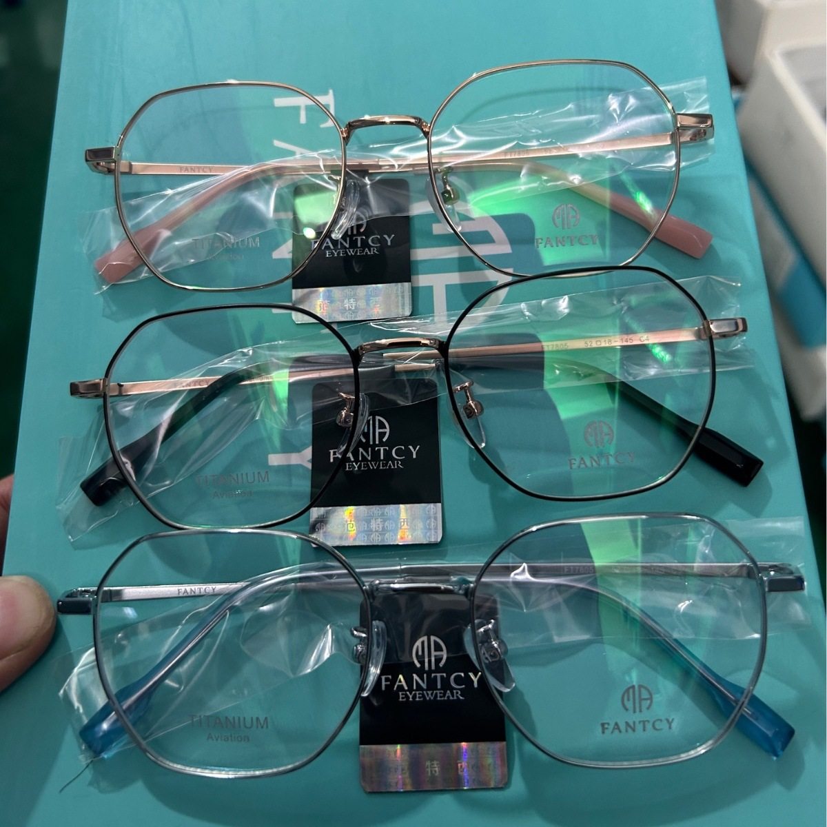 Shenzhen IP titanium frame memory titanium retro large frame myopia frame carved small face plain pure titanium flat mirror wholesale