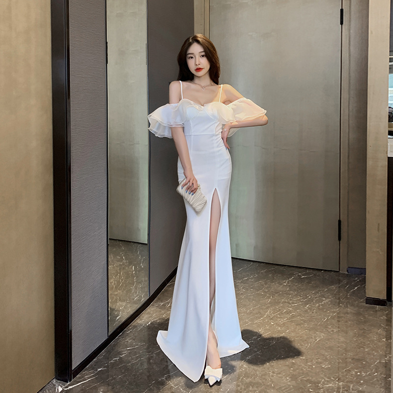 (Mới) Mã G9110 Giá 1090K: Áo Hai Dây Nữ Dotdc Sexy Dáng Ôm Body Gợi Cảm Sexy Trễ Ngực Hai Dây Hở Vai Thời Trang Nữ Chất Liệu G03 Sản Phẩm Mới, (Miễn Phí Vận Chuyển Toàn Quốc).