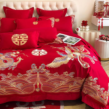 Wedding Quilt Seven-Piece Set, Complete Wedding Room Bedding Set, Dragon and Phoenix Four-Piece Set, Festive Bride's Dowry Quilt Wholesale