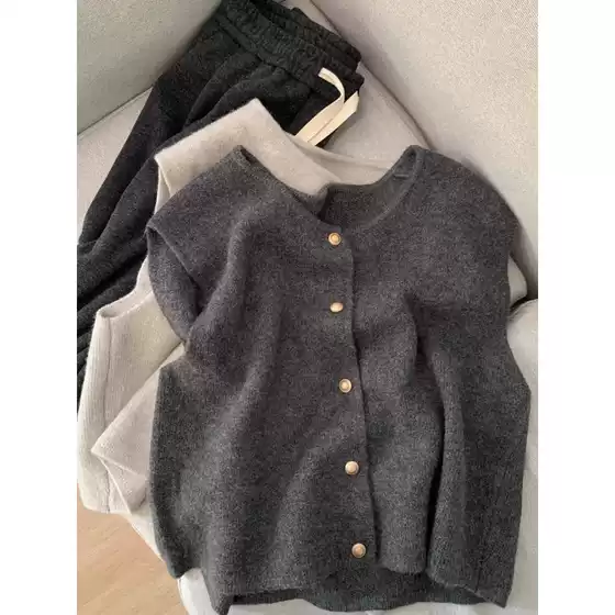 High-End Metal Button Knitted Vest for Women Spring, Autumn and Winter Sleeveless Top Korean Style Pure Color Waistcoat Soft Waxy Sweater