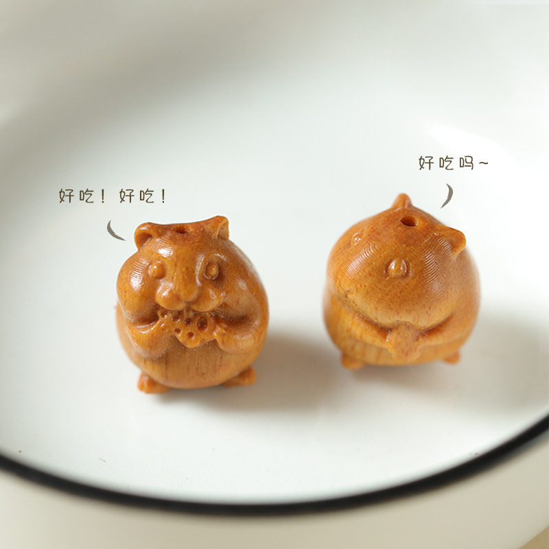 Sandalwood carving funny quack accessories Wen play wood craft cartoon creative small accessories DIY jewelry wholesale