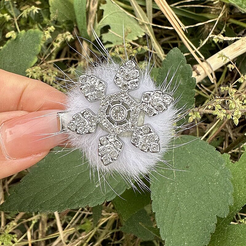 超闪水钻珍珠雪花小鸭夹高颜值圣诞节温柔可爱发卡冬季新款头饰女