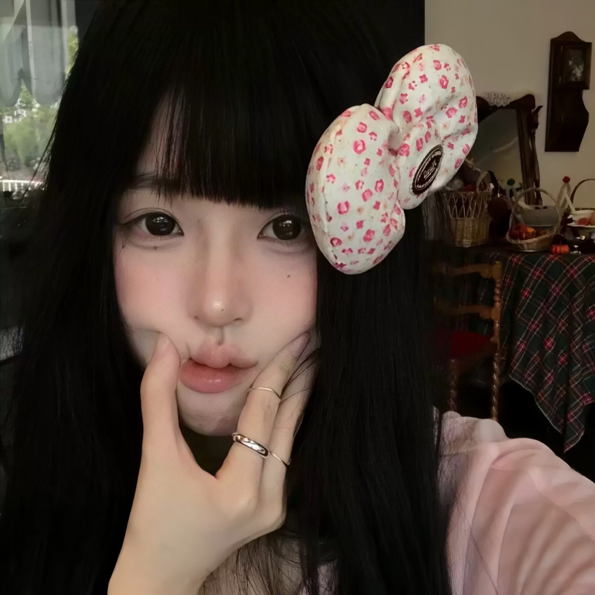 Pink floral spring and summer atmosphere bow hair clip. High...