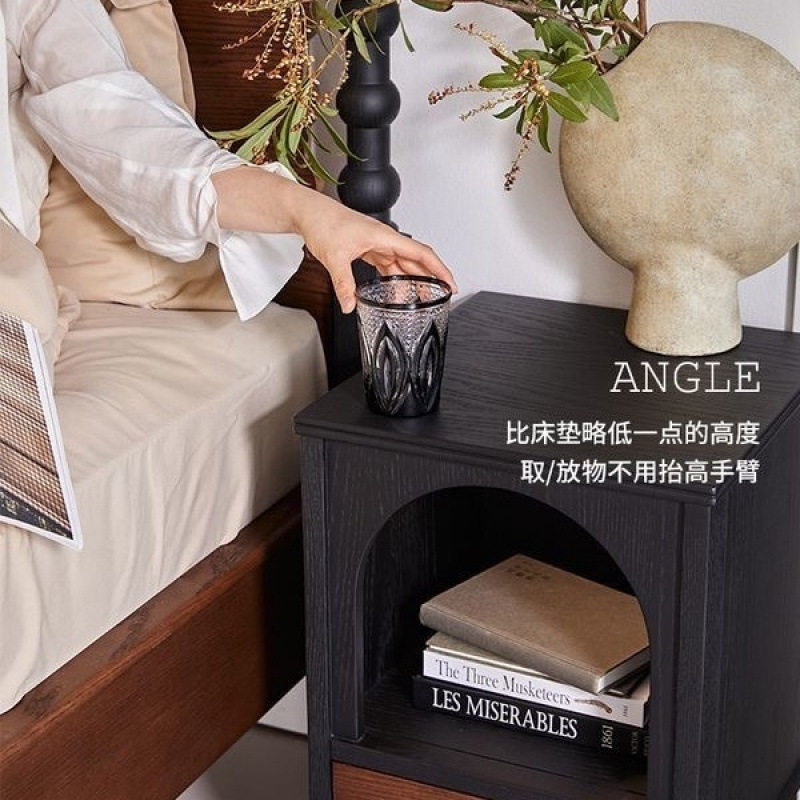 French-Style Simple Retro Solid Wood Bedside Table for Small Apartments, Modern Bedroom American-Style Storage Cabinet, Living Room Storage Cabinet
