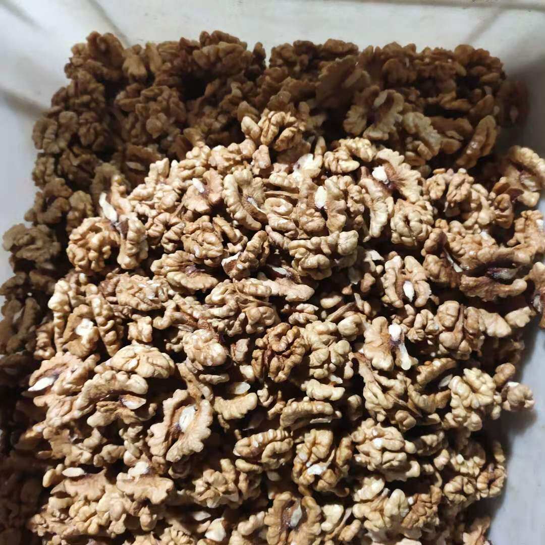 Walnut Kernels Wholesale Xinjiang Walnut Head Road Two-Way Three-Way Walnut Food Factory Raw Materials Whole Box Bulk Walnut Kernels